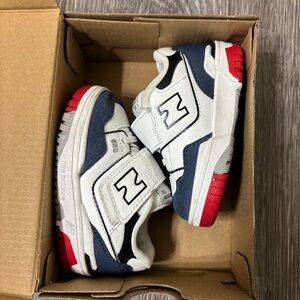 New Balance Kids 550 Bungee Lace W/ Top Strap Size 5C Red, White,Blue